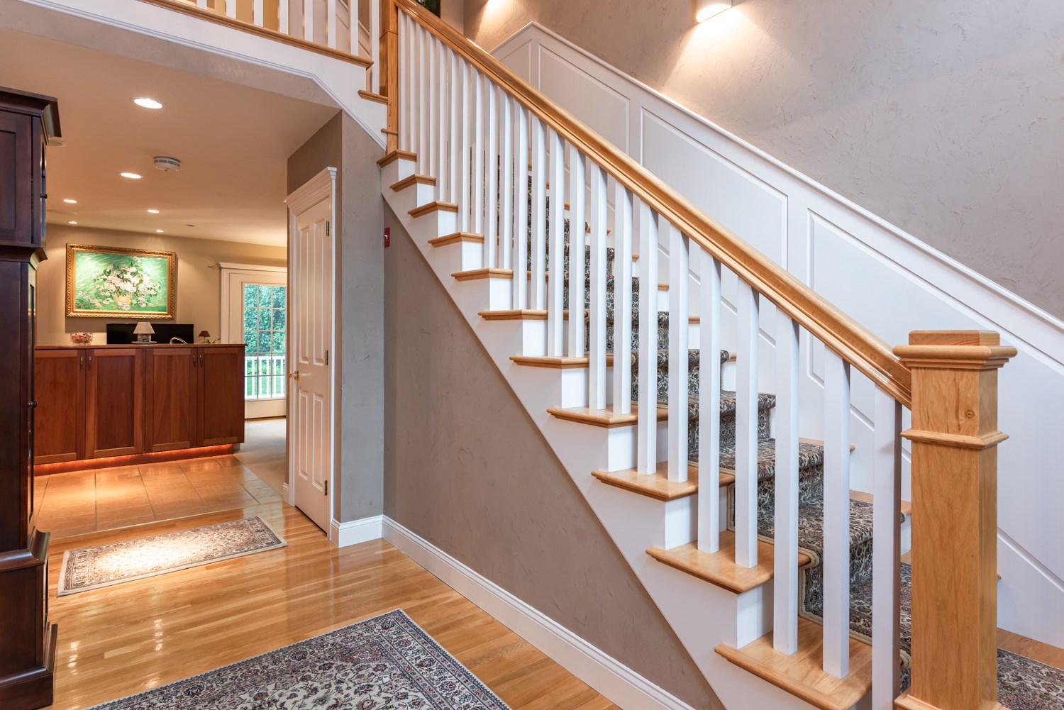 6 Carriage Road New Boston, NH 03070 - Photo 8 of 40 Gallery Image 8