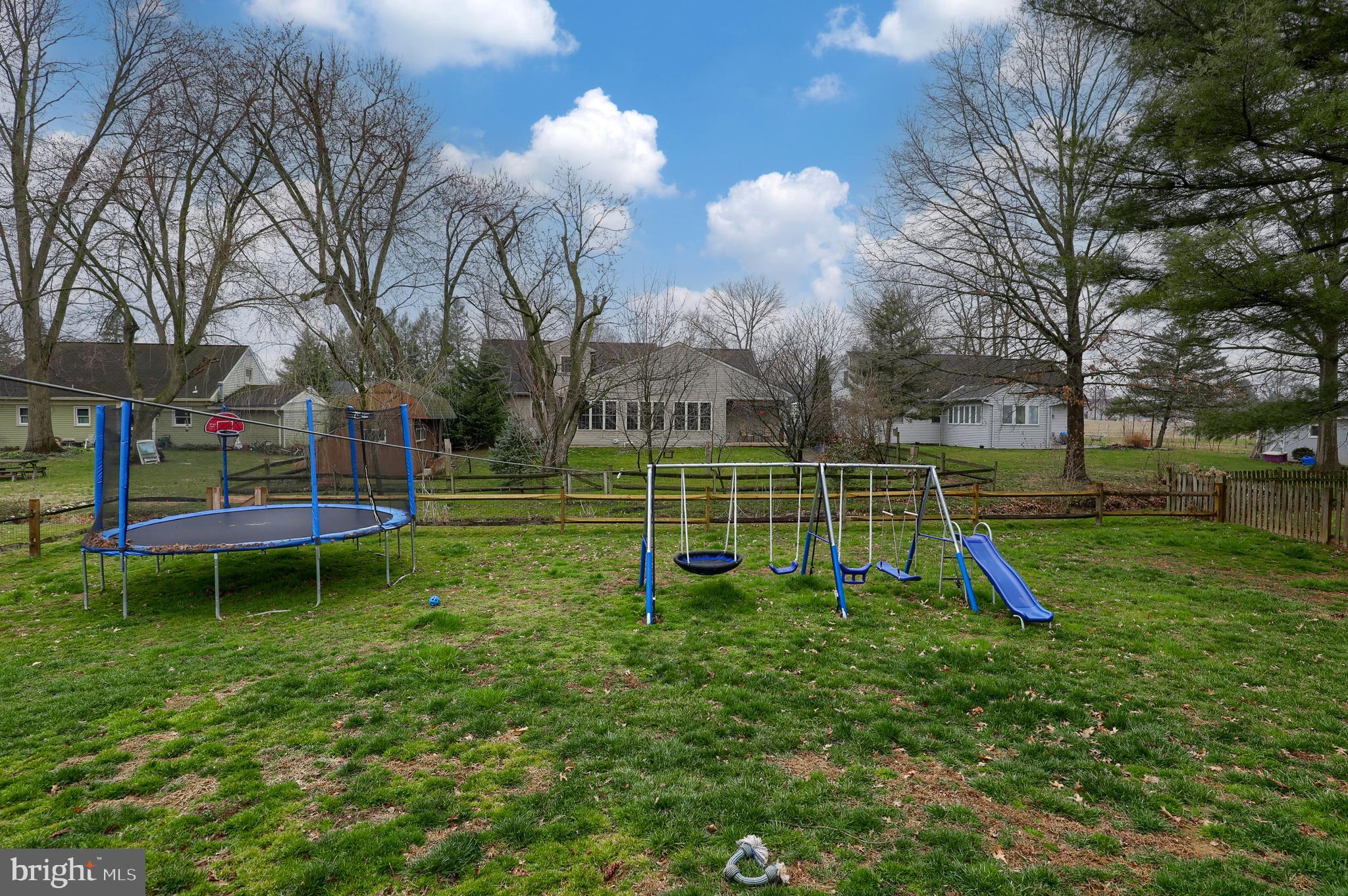 232 Cardinal Road Lititz, PA 17543 - Photo 30 of 33