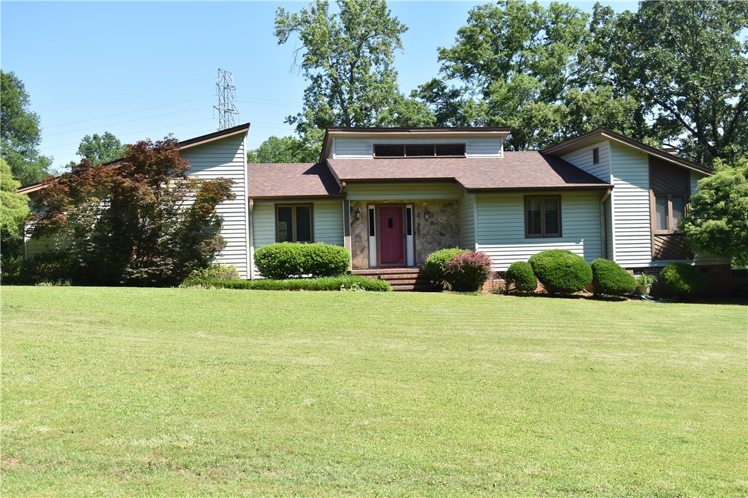 102 Acorn Drive Anderson, SC 29621 - Photo 2 of 27
