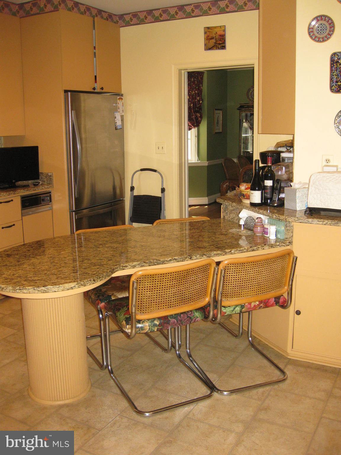 3311 Fallstaff Road Baltimore, MD 21215 - Photo 16 of 30 Eat in area