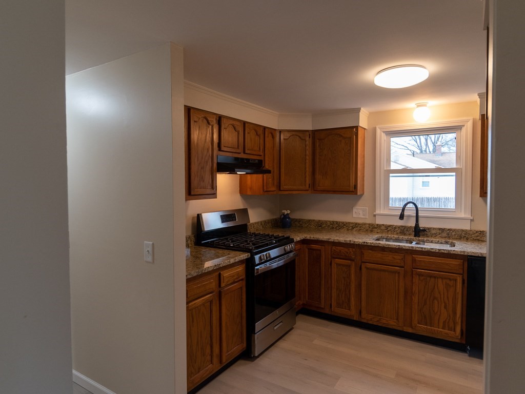 10 Ranger Street South Hadley, MA 01075 - Photo 11 of 33 Gallery Image 11