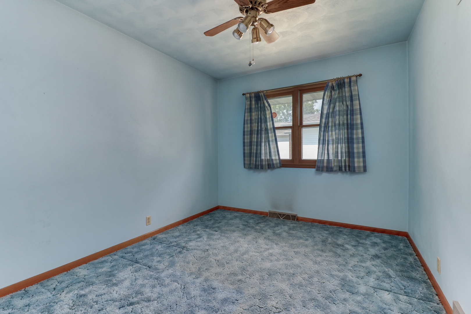 612 South Oak Street Delavan, IL 61734 - Photo 25 of 41