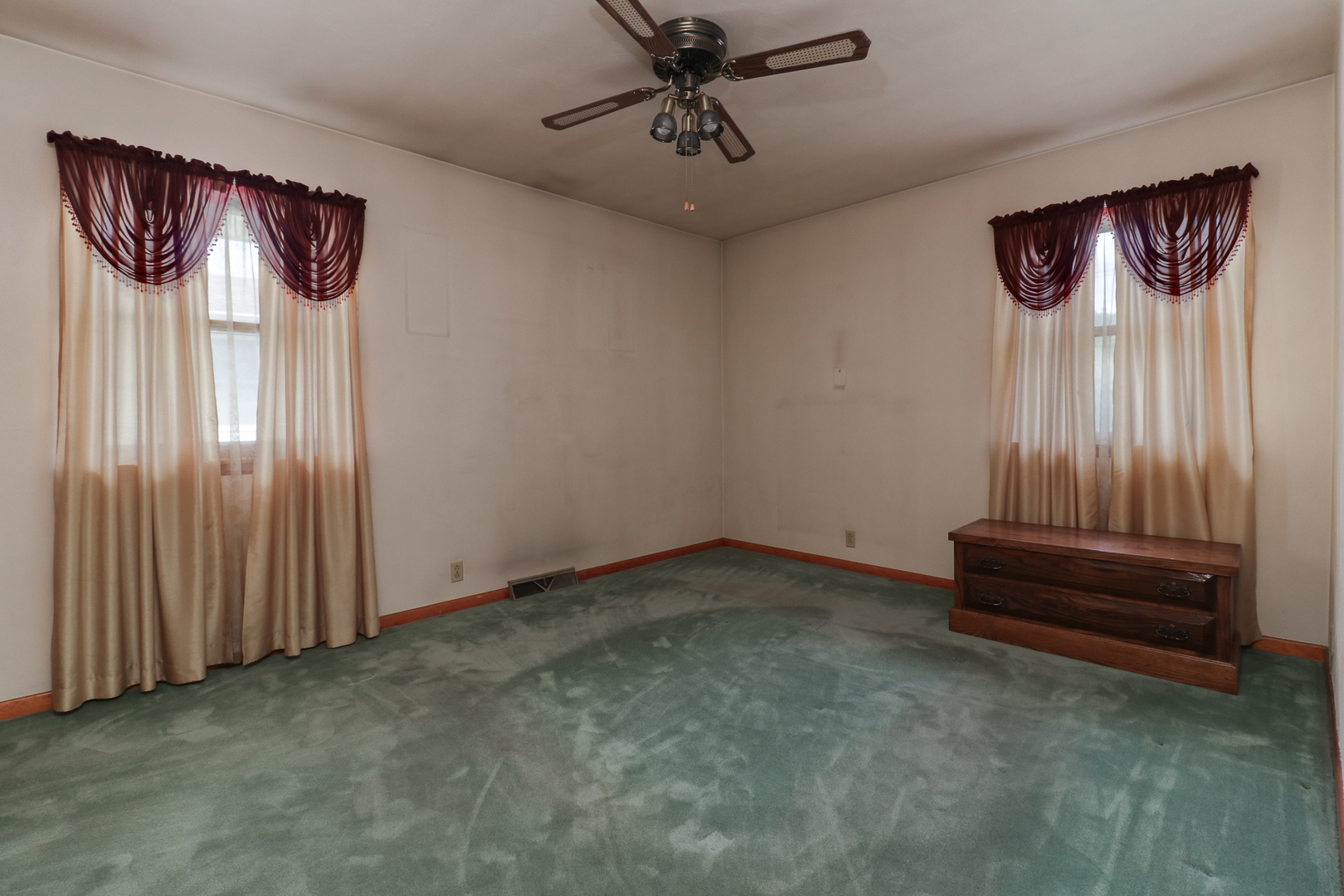 612 South Oak Street Delavan, IL 61734 - Photo 32 of 41