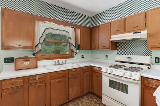 $160,000 | 612 South Oak Street, Delavan, IL 61734