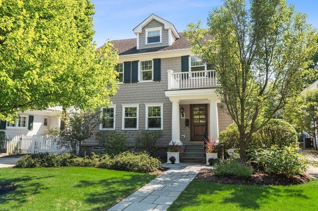 452 Sunset Road Winnetka, IL 60093 - Photo 1 of 55