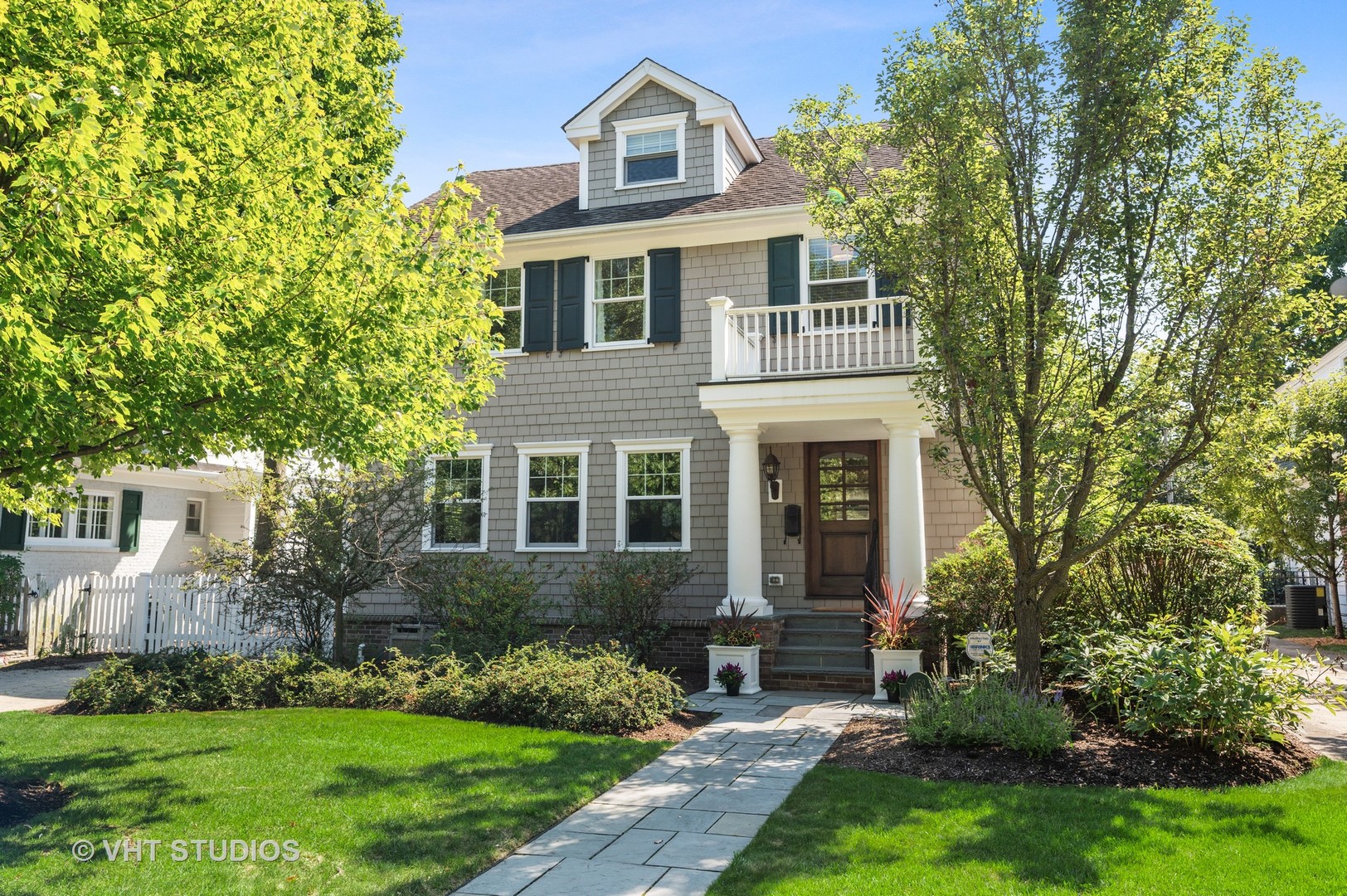 452 Sunset Road Winnetka, IL 60093 - Photo 2 of 55