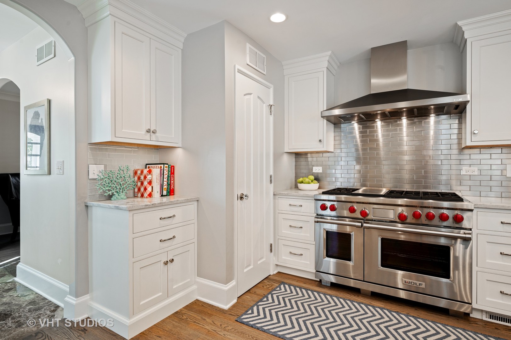 452 Sunset Road Winnetka, IL 60093 - Photo 7 of 55