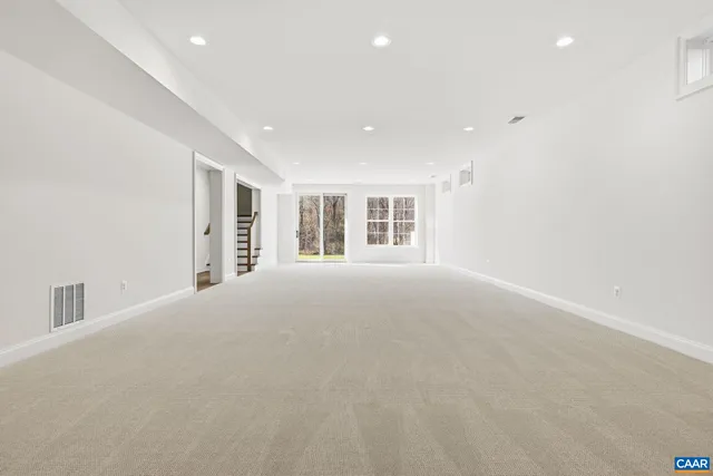 a view of a dinning tables and chairs in patio
