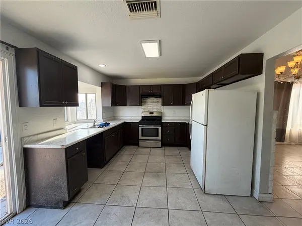 $1,850 | 5971 Via Capri, Las Vegas, NV 89122