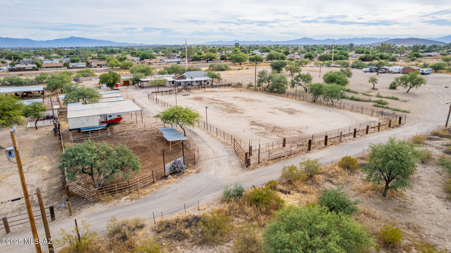 1945 West Drexel Road Tucson, AZ 85746 - Photo 4 of 39 Gallery Image 4