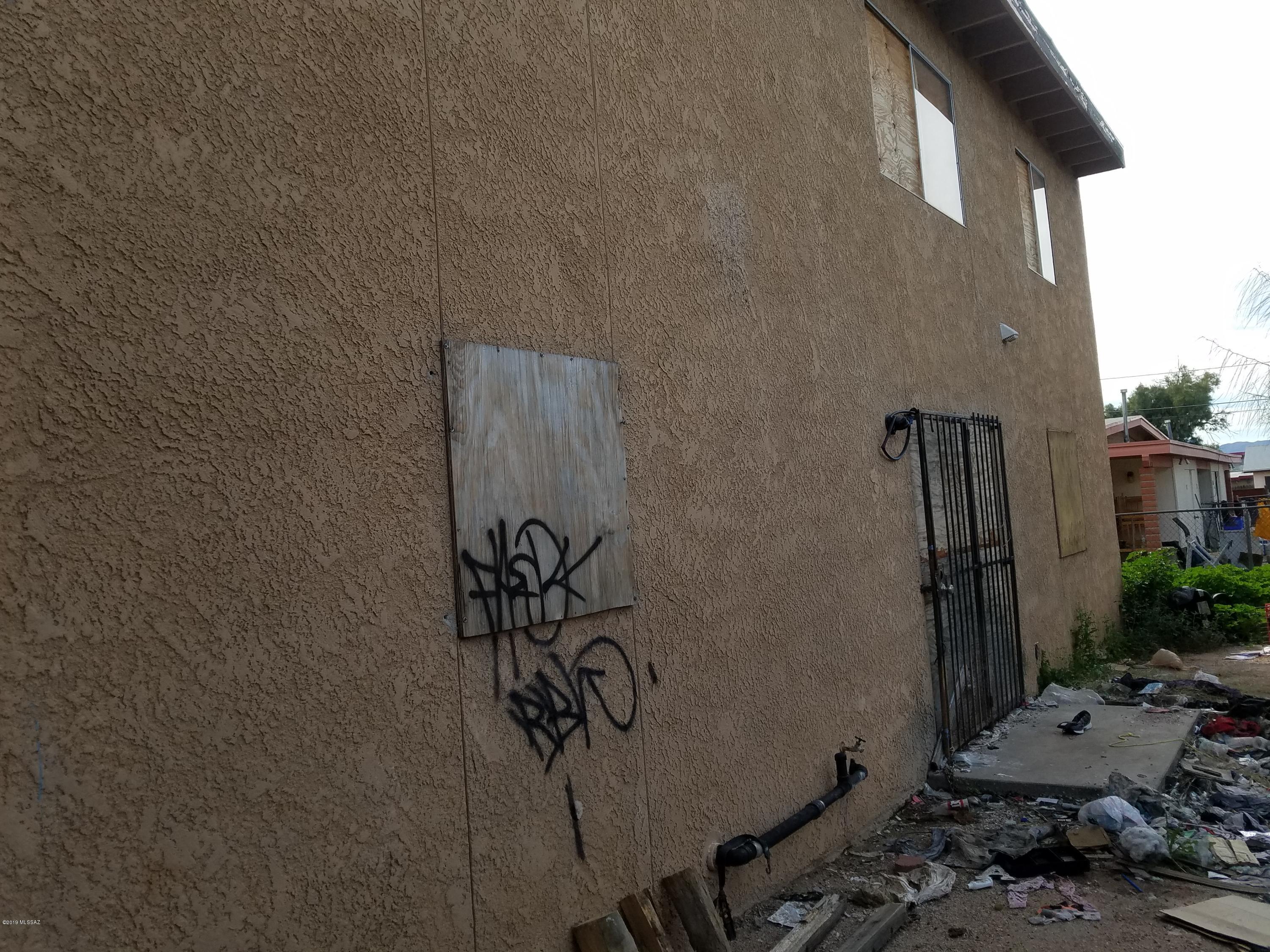 405 East Navajo Road Tucson, AZ 85705 - Photo 3 of 25