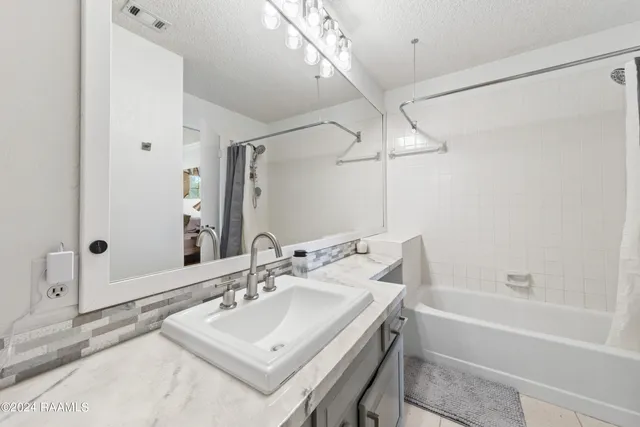 $159,000 | 1304 E Bayou, Unit 1A, Lafayette, LA 70508