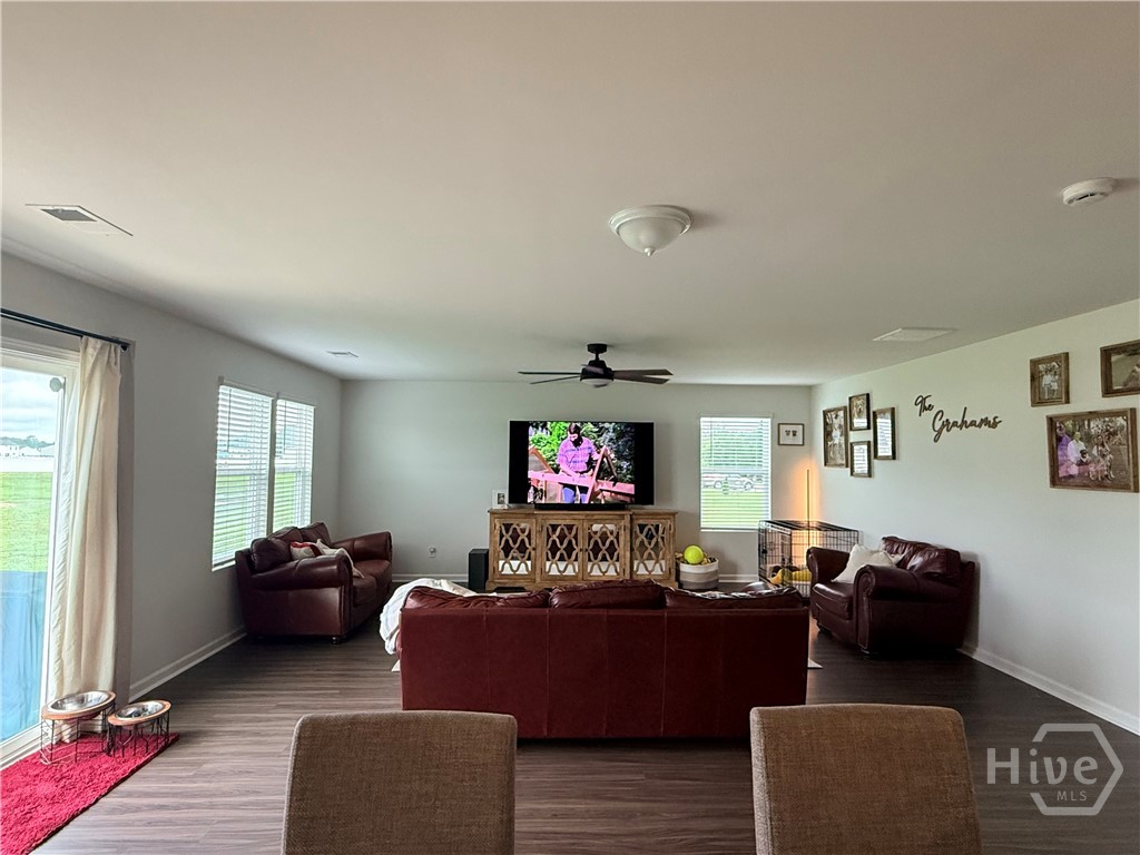 1244 Wilkins Road Midway, GA 31320 - Photo 21 of 58 Living Area