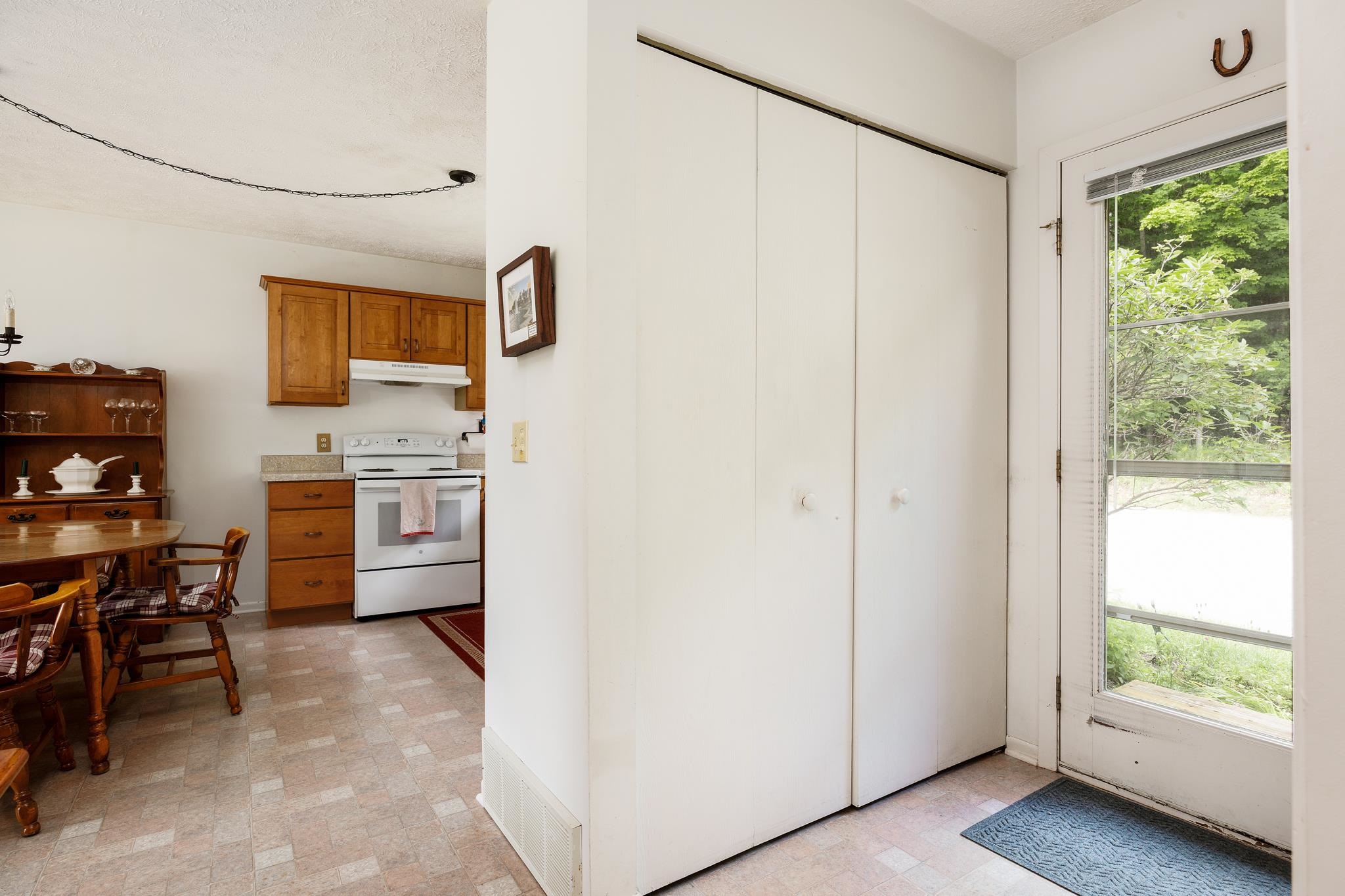 11255 East Fort Road, Unit E2 Suttons Bay, MI 49682 - Photo 17 of 49
