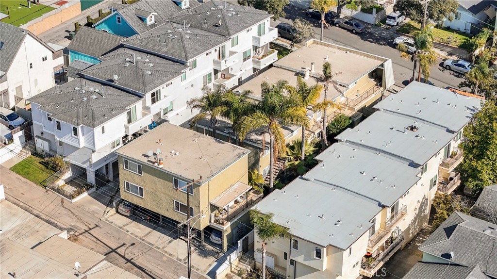 221 Sheldon Street El Segundo, CA 90245 - Photo 33 of 34 an aerial view of residential houses with outdoor space