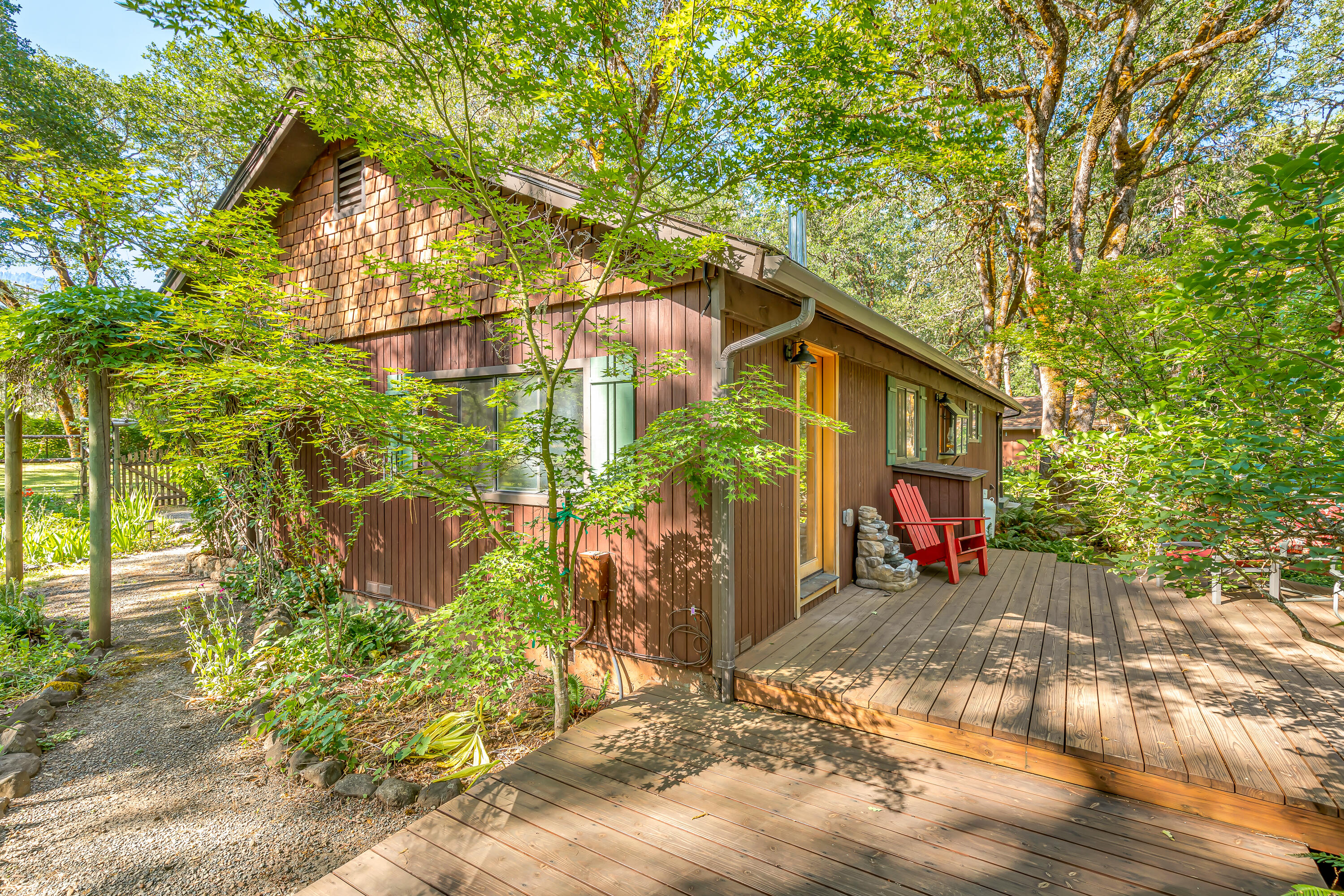 211 Beecher Road Wolf Creek, OR 97497 - Photo 3 of 62 9R9A7469