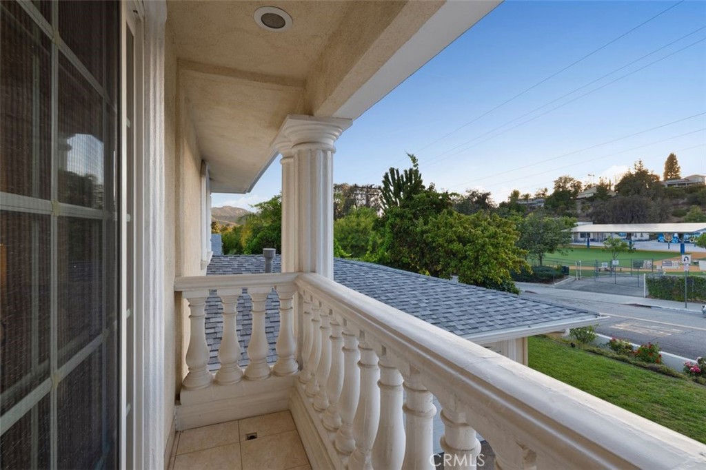 22534 Liberty Bell Road Calabasas, CA 91302 - Photo 26 of 41