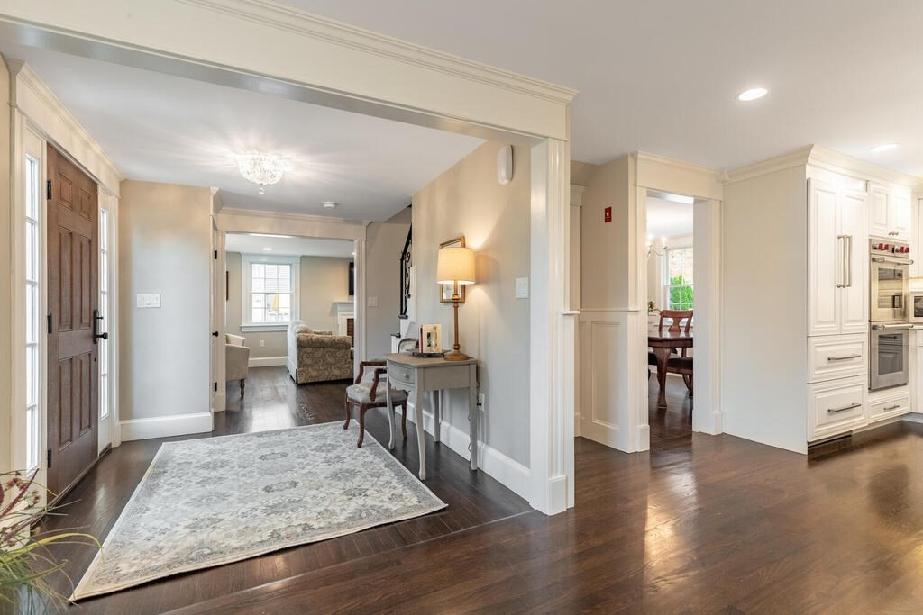14 Bancroft Road Melrose, MA 02176 - Photo 10 of 33 Gallery Image 10