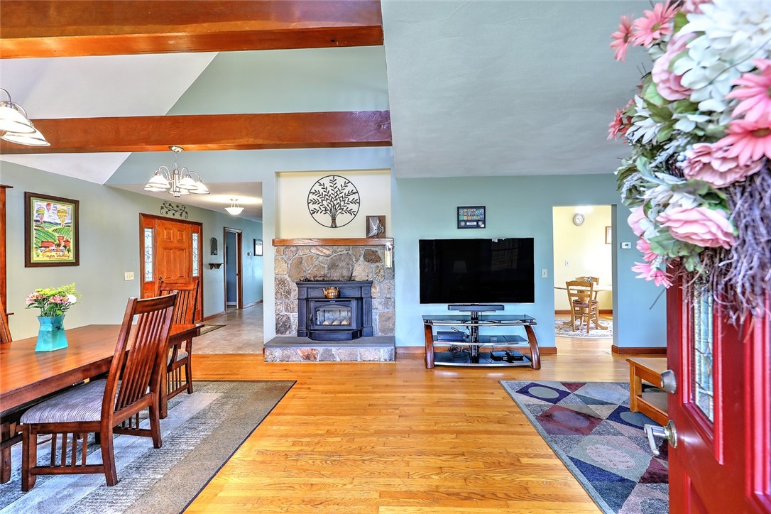 210 John Franklin Road Coventry, RI 02831 - Photo 7 of 50