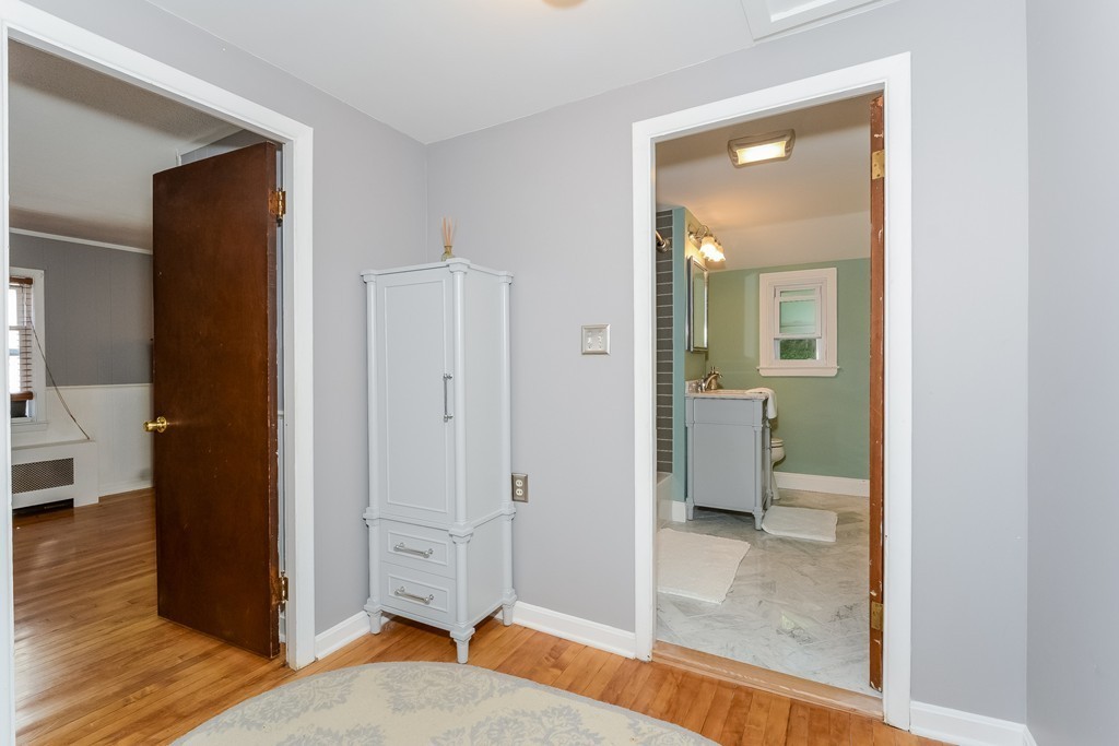 58 Barnard Road Worcester, MA 01605 - Photo 15 of 29 Gallery Image 15