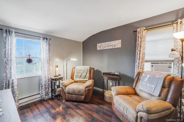 $639,950 | 9 Southern Boulevard, East Patchogue, NY 11772