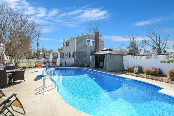 $639,950 | 9 Southern Boulevard, East Patchogue, NY 11772