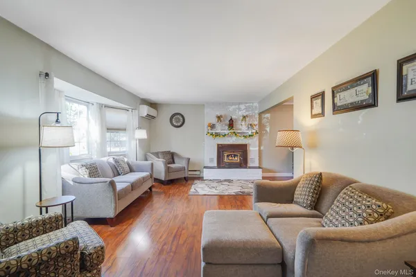 $639,950 | 9 Southern Boulevard, East Patchogue, NY 11772