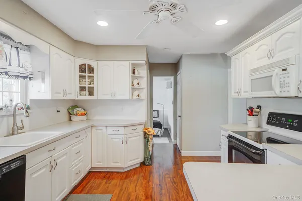 $639,950 | 9 Southern Boulevard, East Patchogue, NY 11772