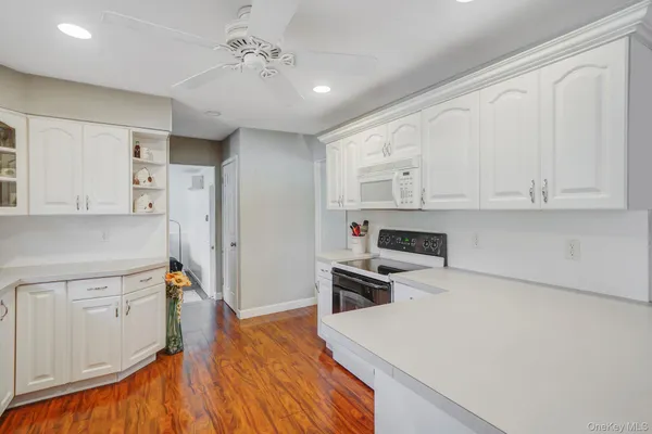 $639,950 | 9 Southern Boulevard, East Patchogue, NY 11772