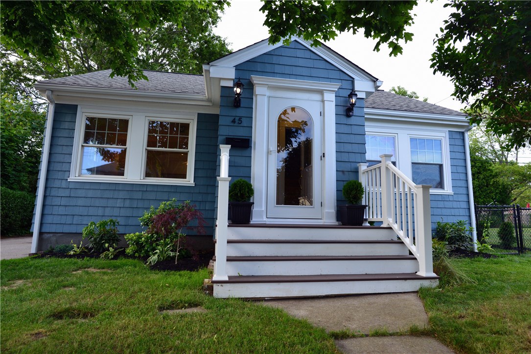 45 Admiral Kalbfus Road Newport, RI 02840 - Photo 1 of 32 Gallery Image 1
