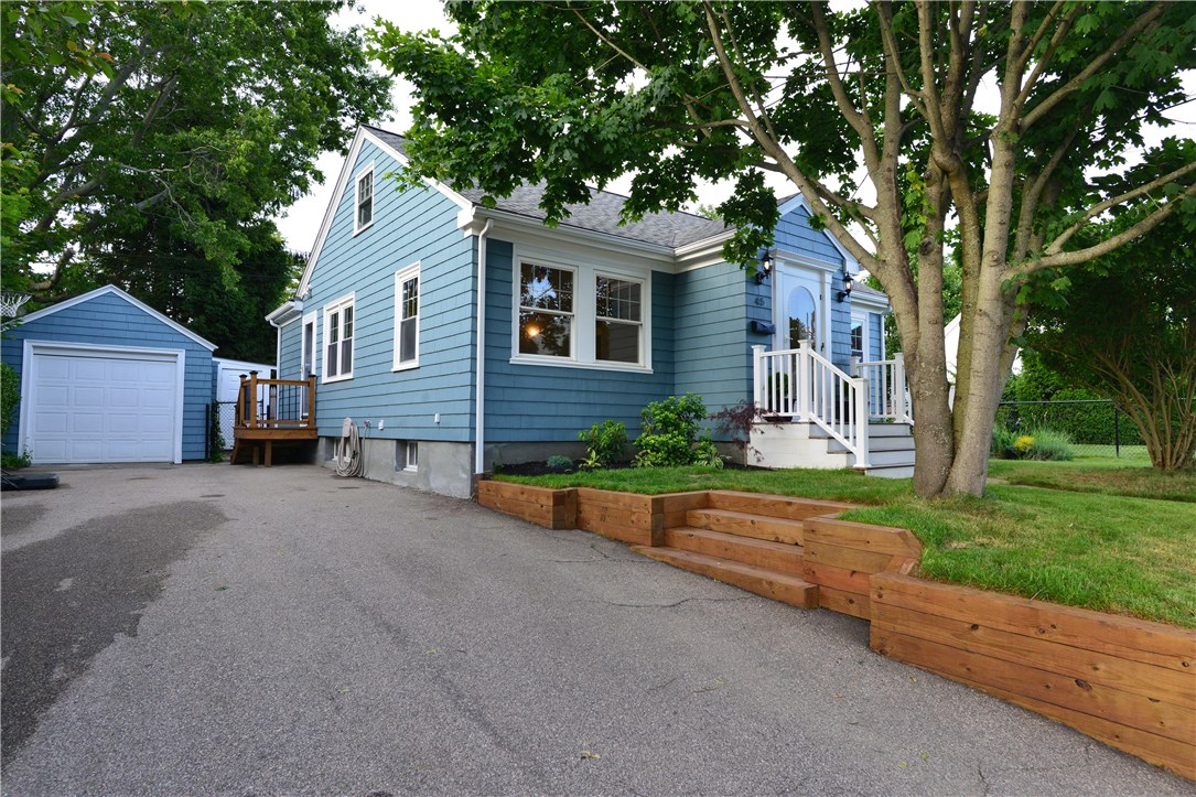 45 Admiral Kalbfus Road Newport, RI 02840 - Photo 2 of 32 Gallery Image 2