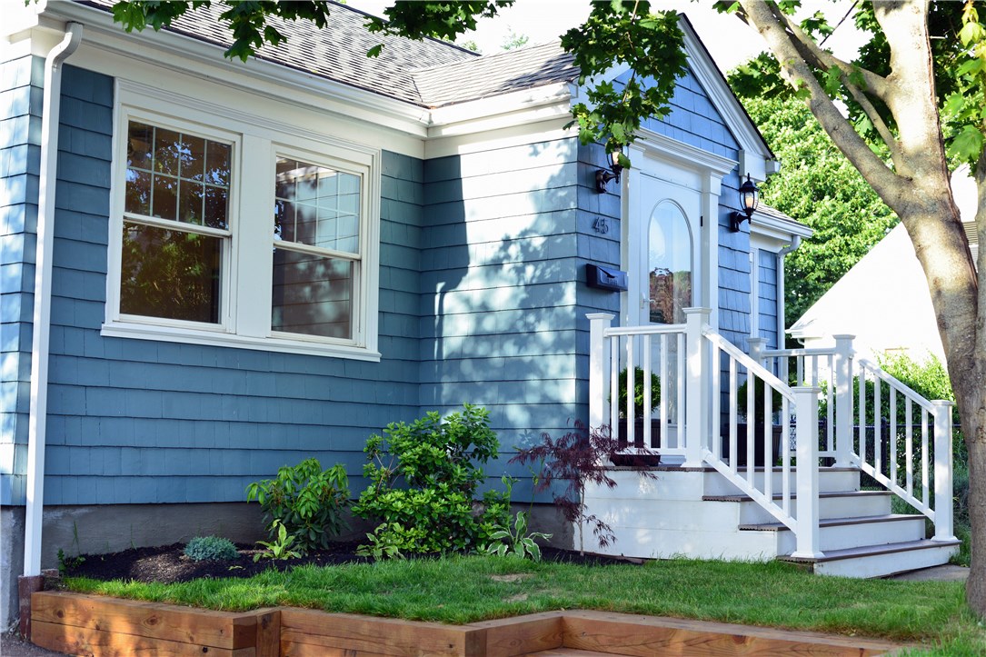 45 Admiral Kalbfus Road Newport, RI 02840 - Photo 3 of 32 Gallery Image 3