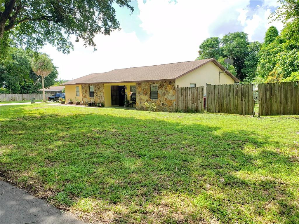 350 Northwest 22nd Street Boca Raton, FL 33431 - Photo 4 of 22 Photo 4
