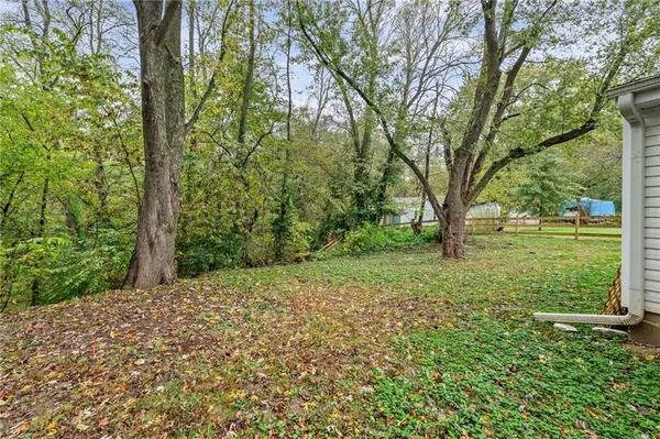 $275,000 | 605 4 Street, Weston, MO 64098