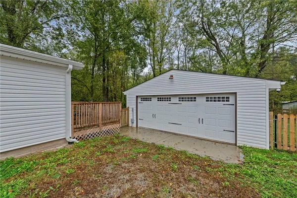 $275,000 | 605 4 Street, Weston, MO 64098