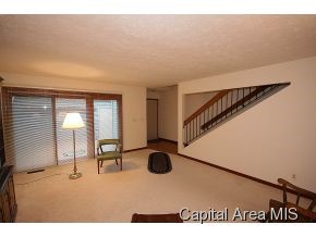 71 Country Place Springfield, IL 62703 - Photo 6 of 22