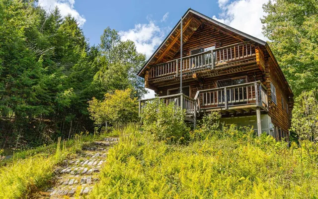 $460,000 | 258 Valley Road, Sullivan, NH 03445