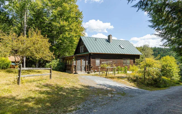 $460,000 | 258 Valley Road, Sullivan, NH 03445