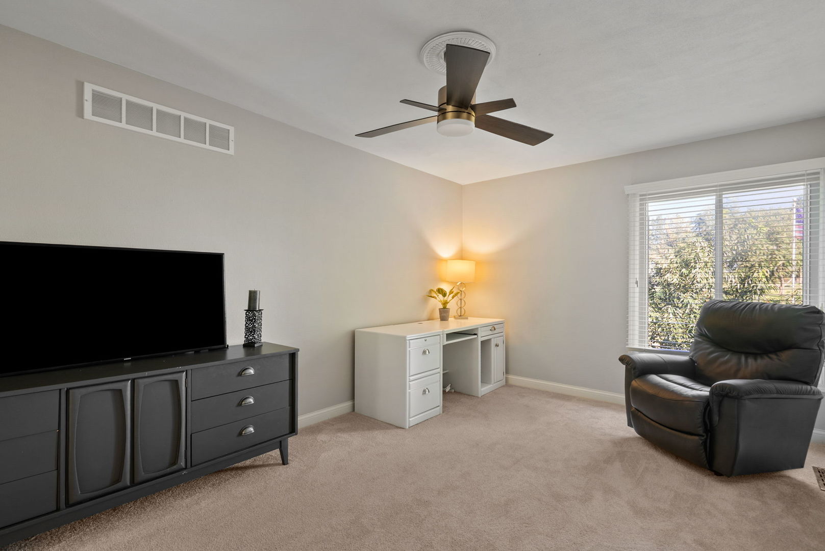 6401 Utica Ridge Road, Unit 19 Davenport, IA 52807 - Photo 29 of 50 Gallery Image 29