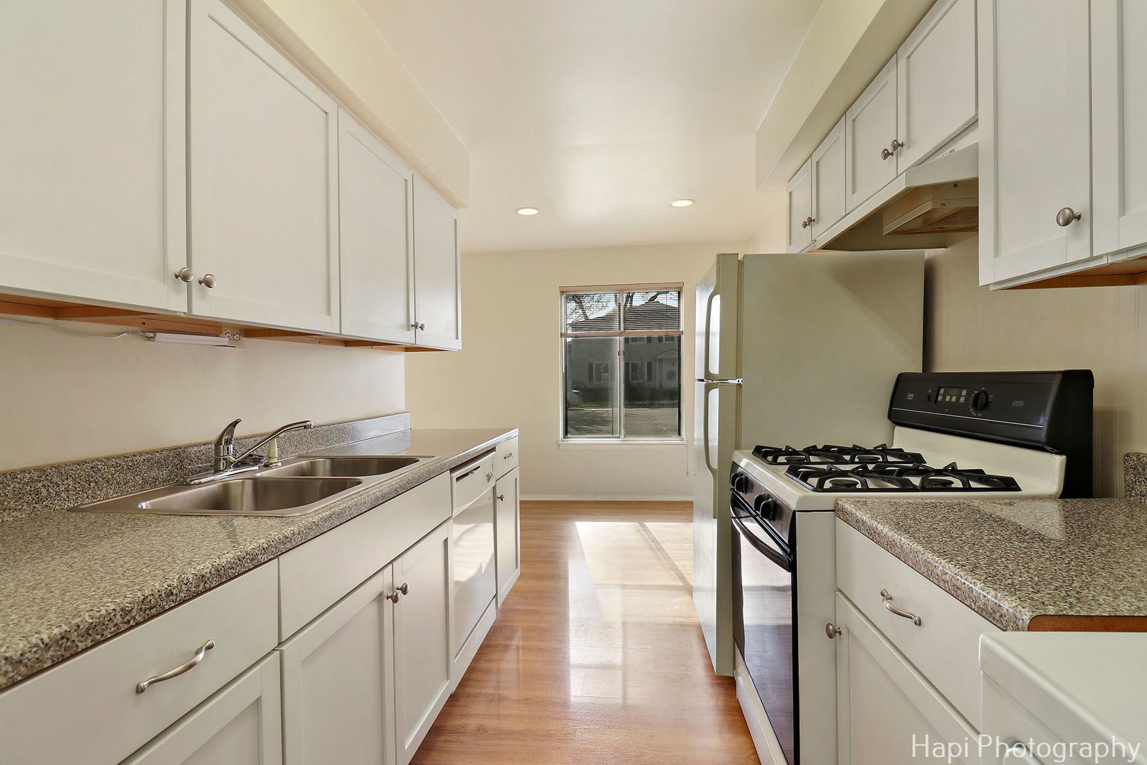 702 East Old Willow Road, Unit 101B Prospect Heights, IL 60070 - Photo 8 of 19