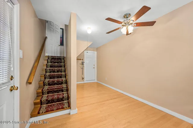 $1,280,000 | 174 Tallman Street | Annadale