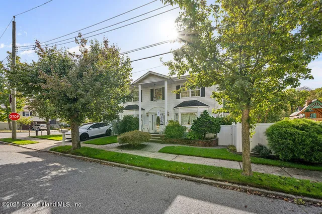 $1,280,000 | 174 Tallman Street | Annadale