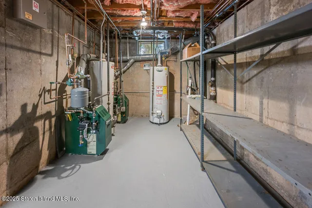 $1,280,000 | 174 Tallman Street | Annadale