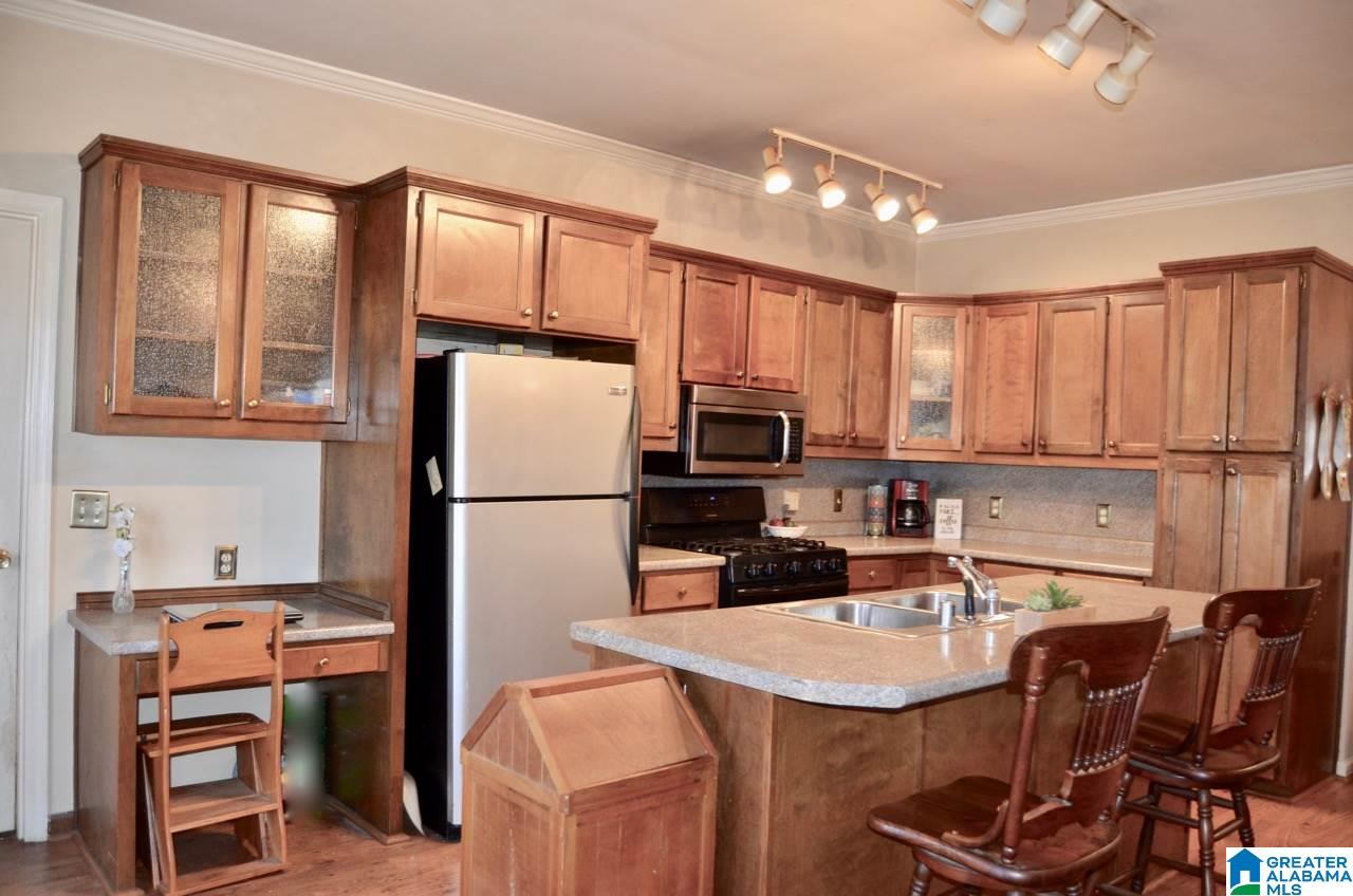 176 Marina Road Shelby, AL 35143 - Photo 3 of 18