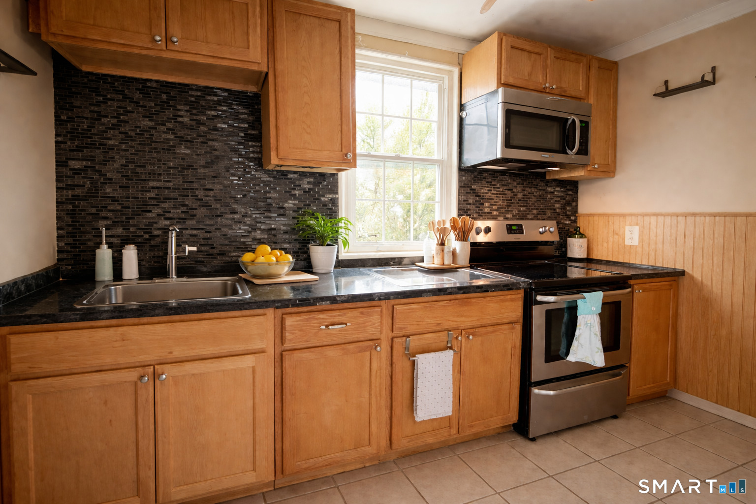 199 McKinley Street Torrington, CT 06790 - Photo 2 of 14