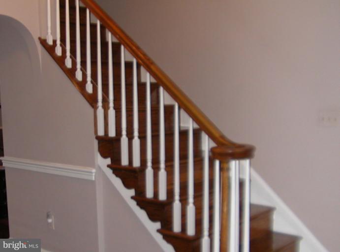 14101 Lewisdale Road Clarksburg, MD 20871 - Photo 19 of 28 stairway