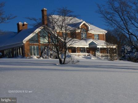 14101 Lewisdale Road Clarksburg, MD 20871 - Photo 3 of 28 Winter front scene