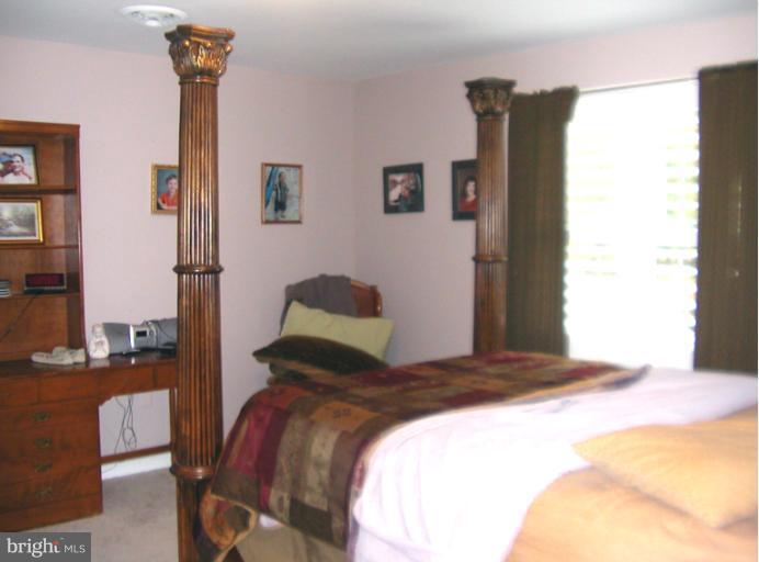 14101 Lewisdale Road Clarksburg, MD 20871 - Photo 21 of 28 Bedroom 2
