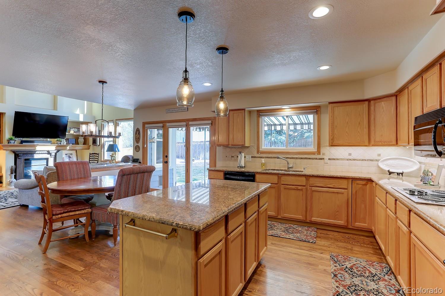 9806 Venneford Ranch Road Highlands Ranch, CO 80126 - Photo 10 of 31 Gallery Image 10