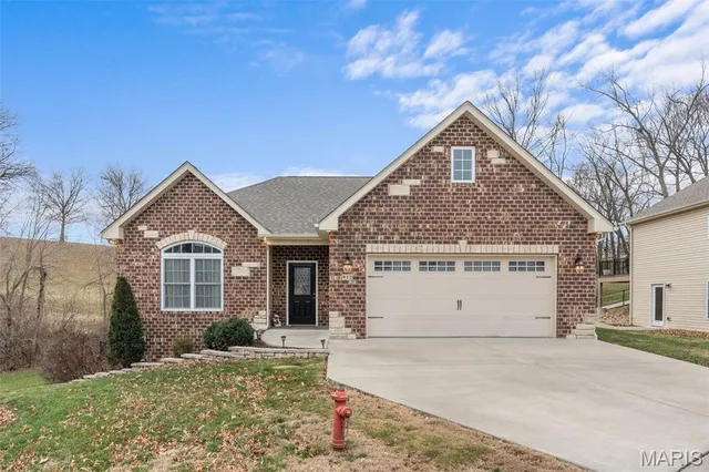 $375,000 | 912 Hanover Way, Washington, MO 63090
